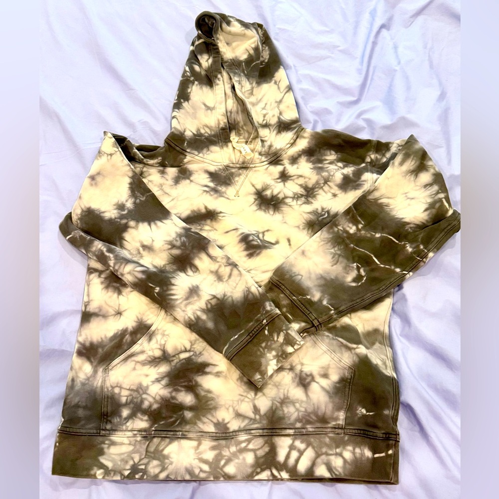 Lululemon tie-dye black and white hoodie